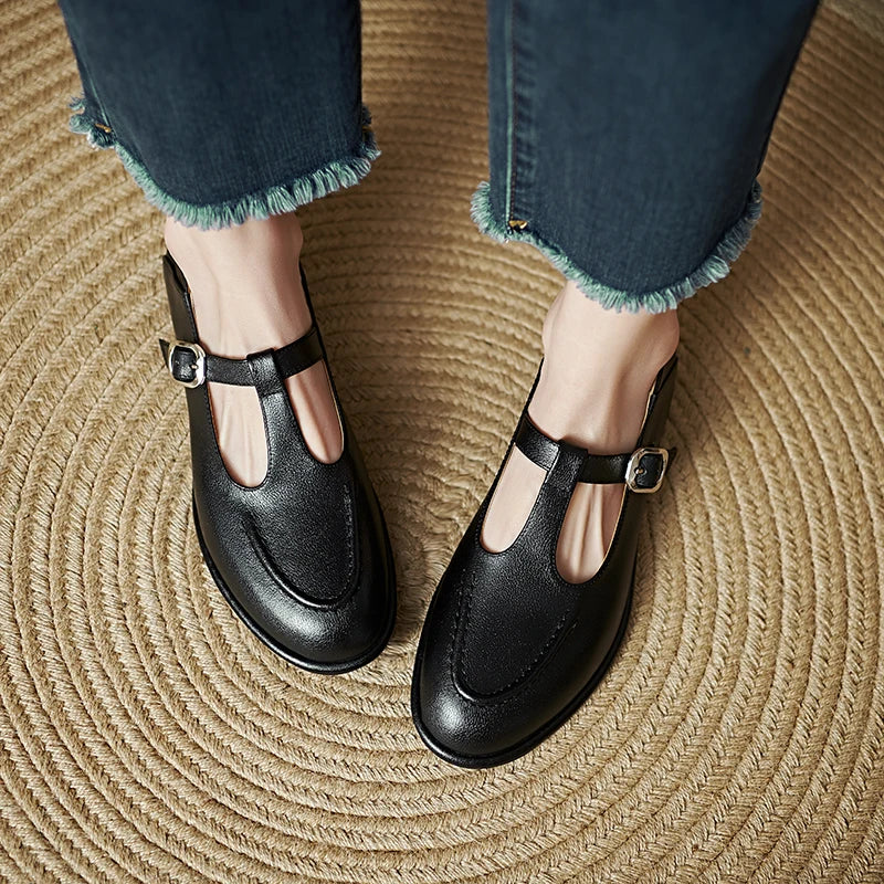 Selvana | Low Heeled Shoes